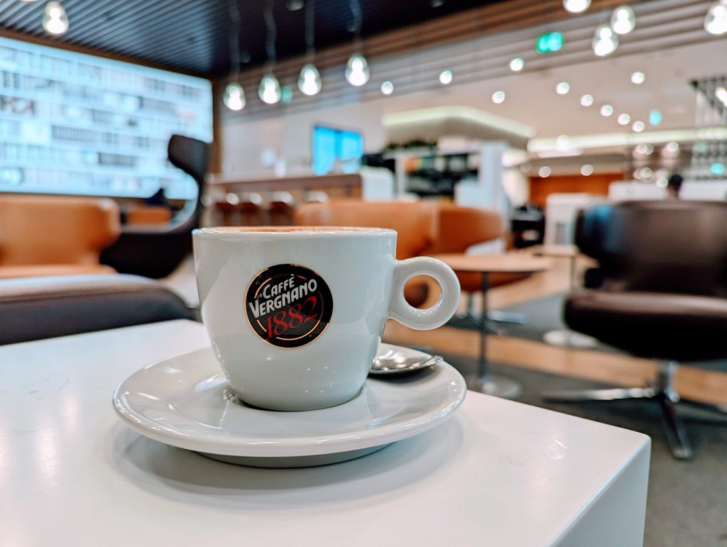 Lufthansa Lounge Kaffee