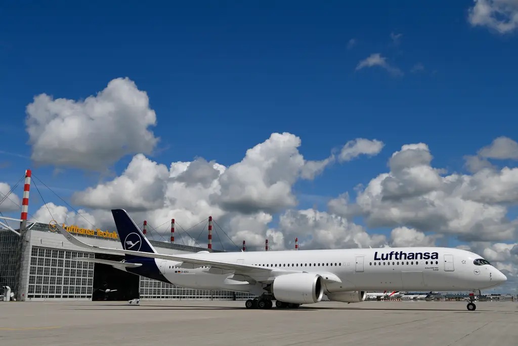 Lufthansa 